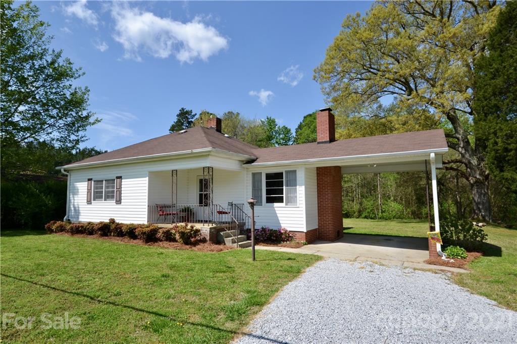 2747 Old Mocksville Rd., Salisbury, NC 28144