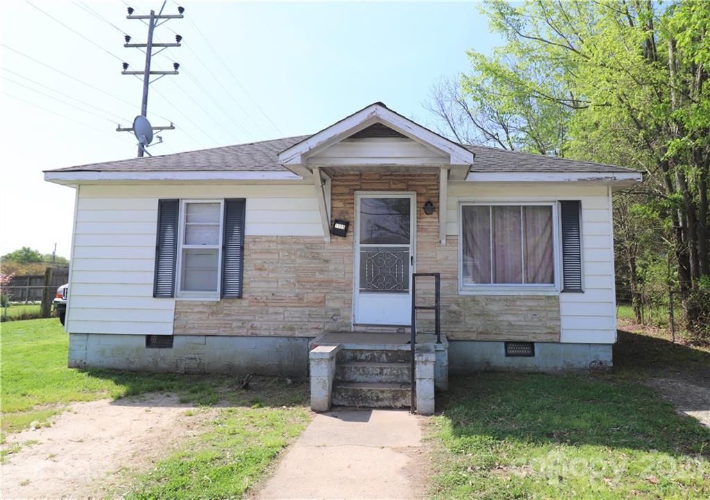 1005 E Park Ave., Gastonia, NC 28054