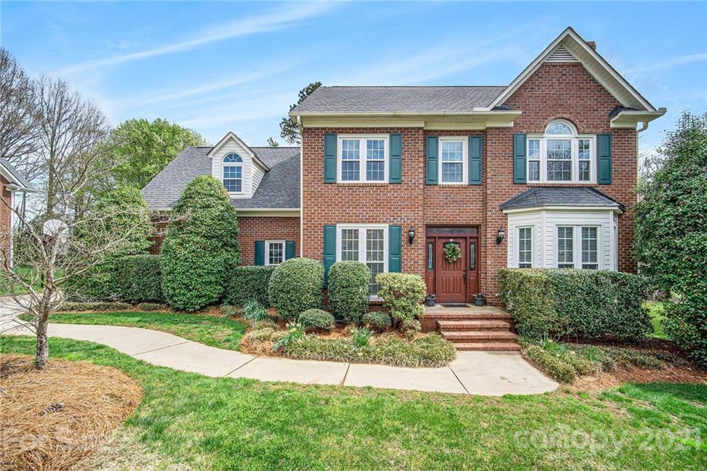 2305 Coach House Ln., Kannapolis, NC 28081