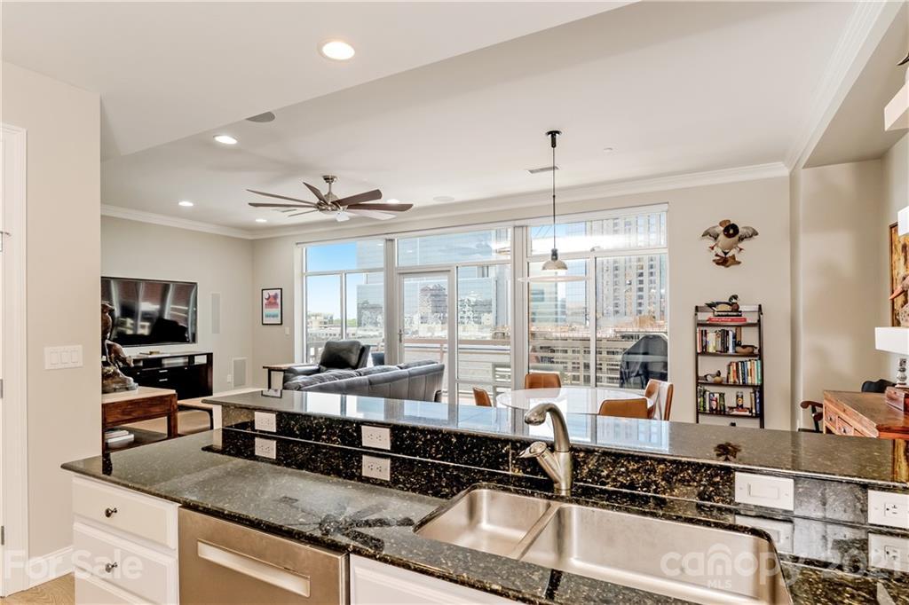 435 Tryon St. #603, Charlotte, NC 28202