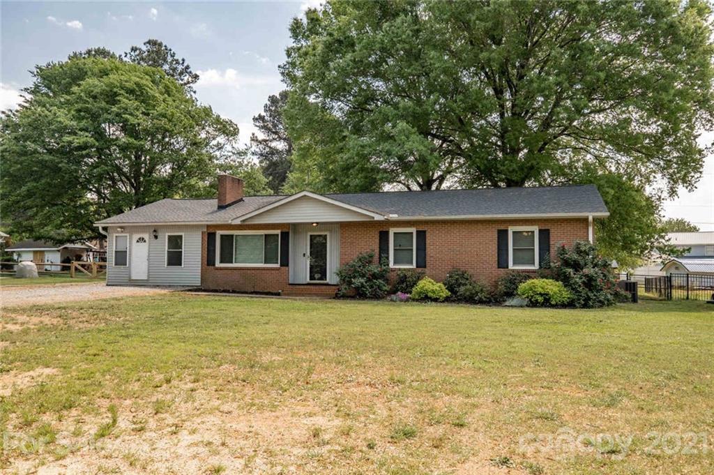 7895 Barkley Rd., Sherrills Ford, NC 28673