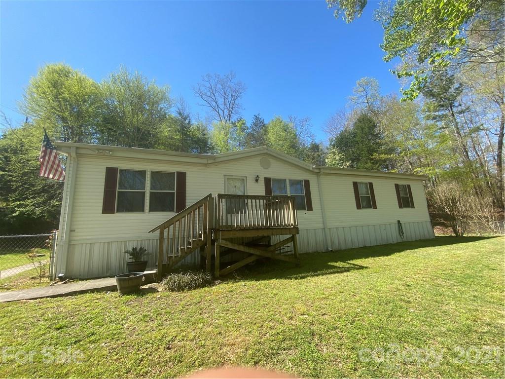 112 Blackberry Ln., Stanley, NC 28164