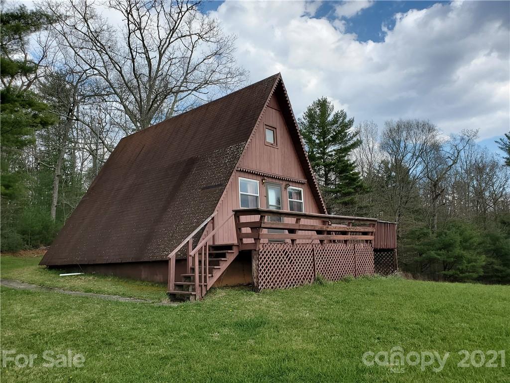 187 and 417 Maines Hill Ln., Scottville, NC 28672