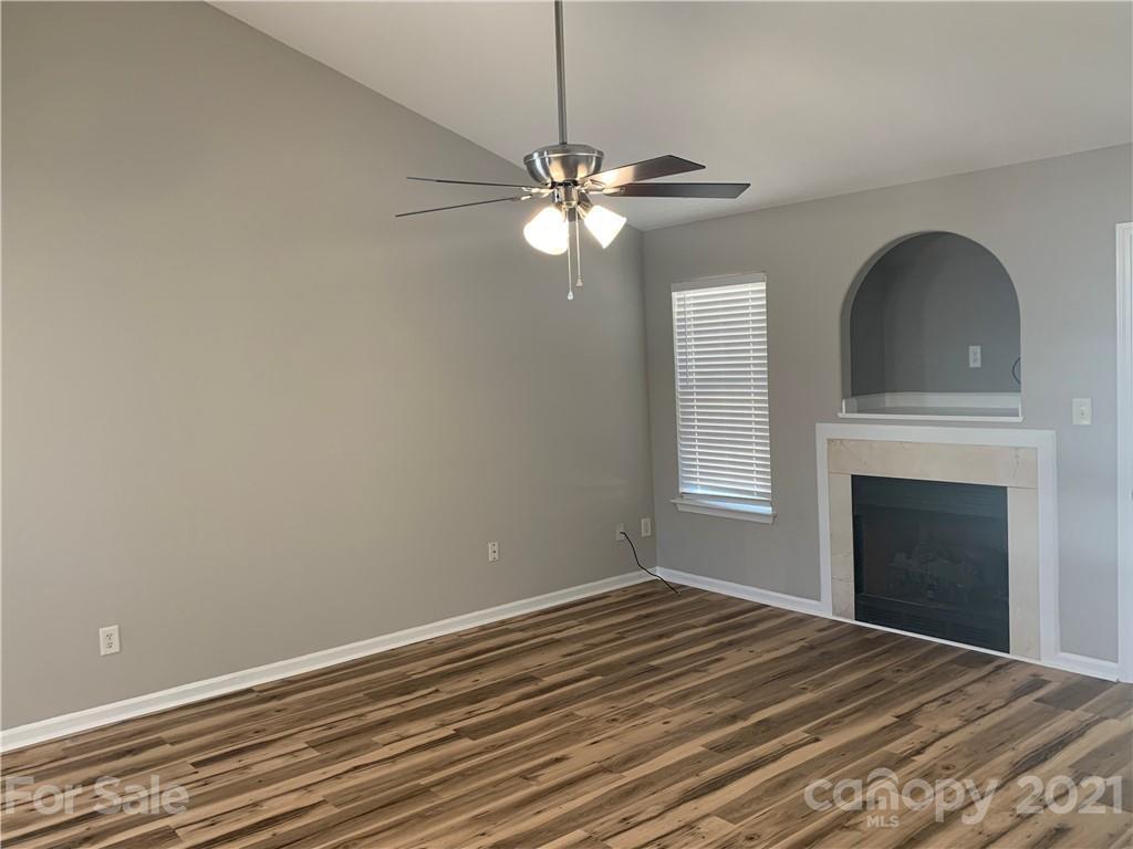 8339 Kings Creek Dr., Charlotte, NC 28273