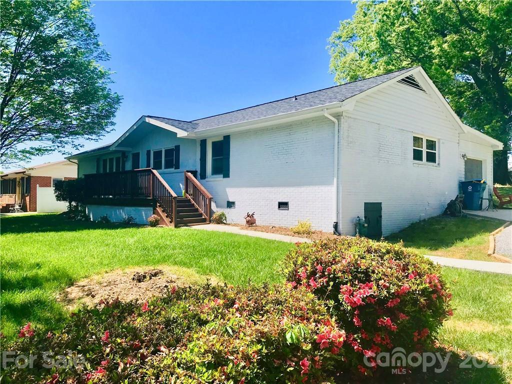 193 33rd St., Hickory, NC 28601