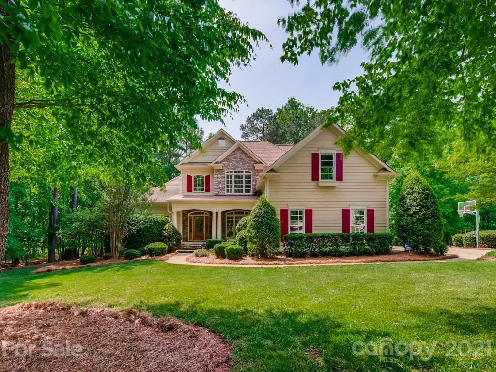 156 Bayberry Creek Cir., Mooresville, NC 28117