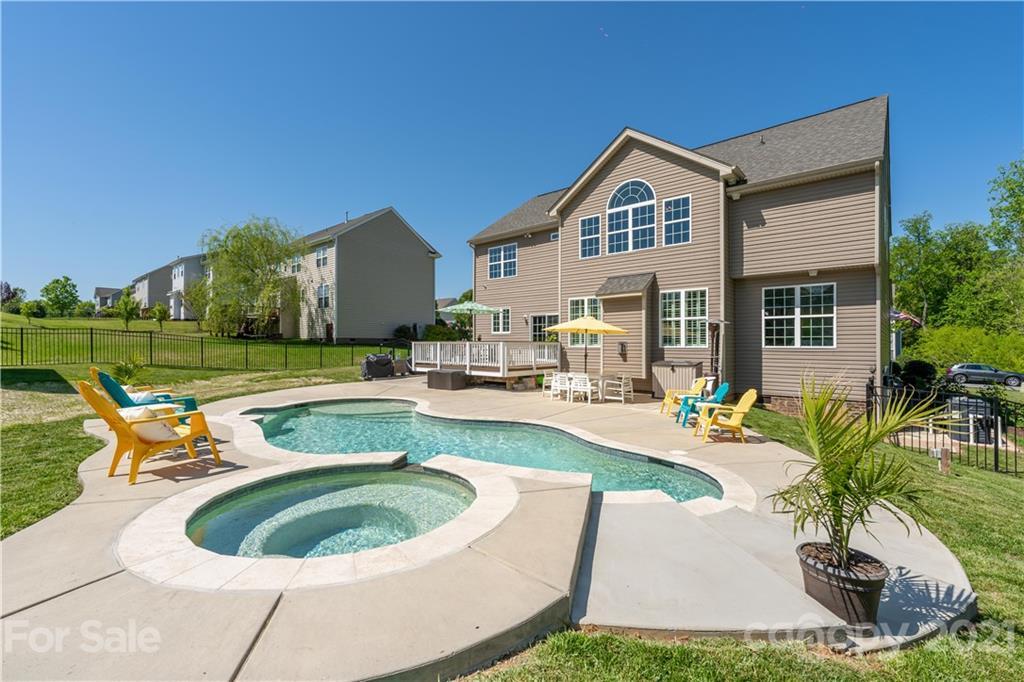 2466 Wellington Chase Dr., Concord, NC 28027
