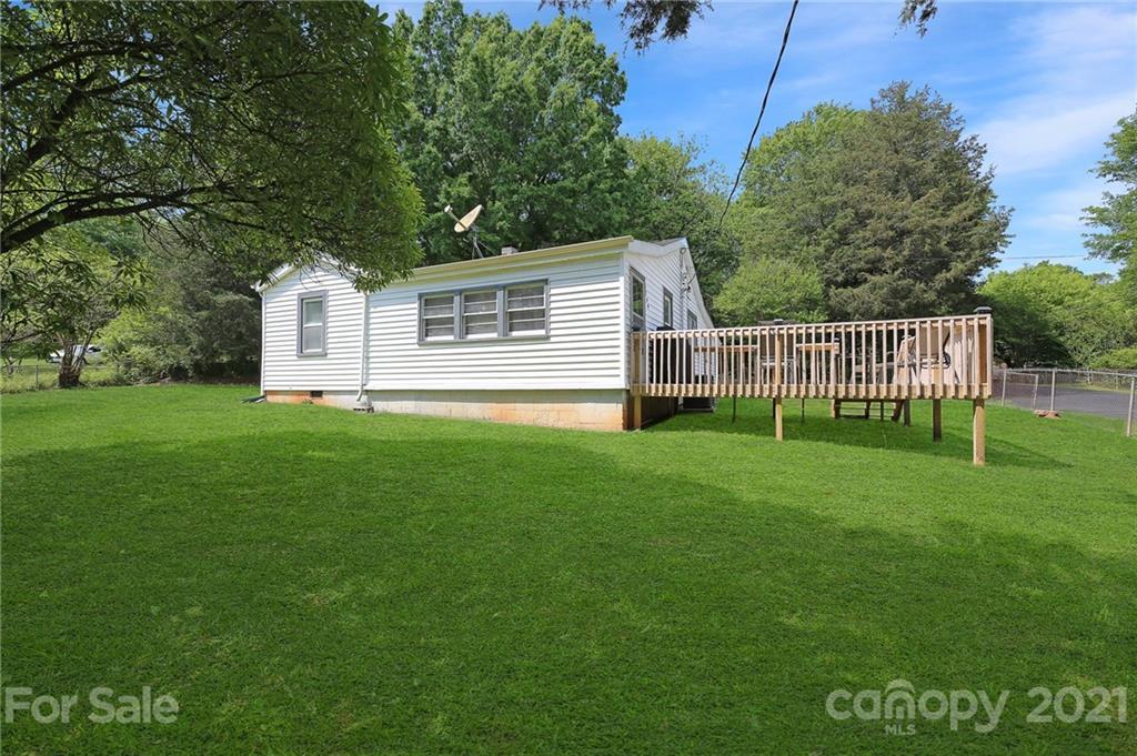 4749 Crowders Crest Dr., Gastonia, NC 28052