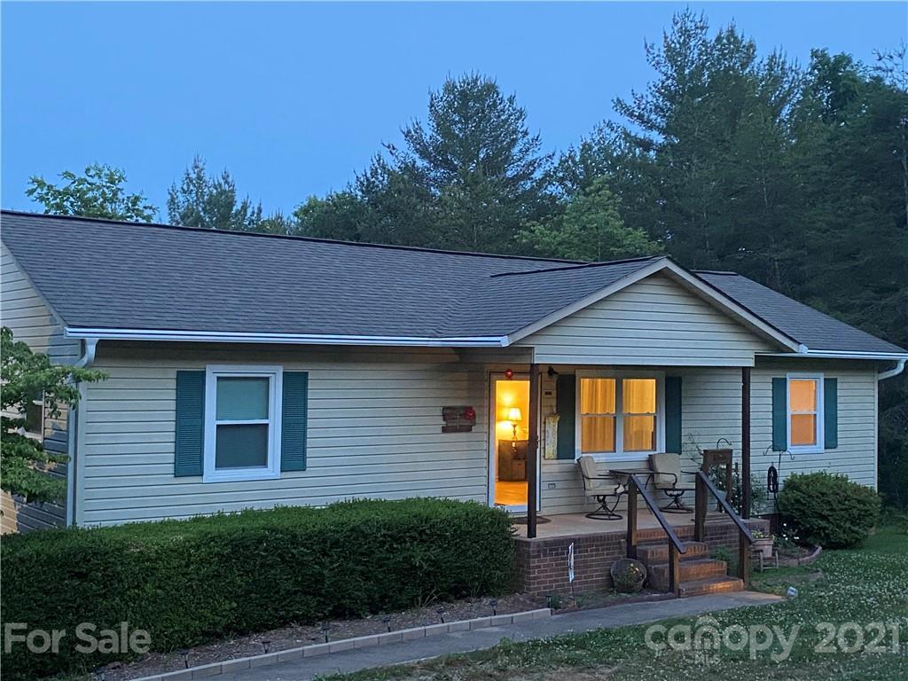 7122 Pyramid Rd., Hickory, NC 28602