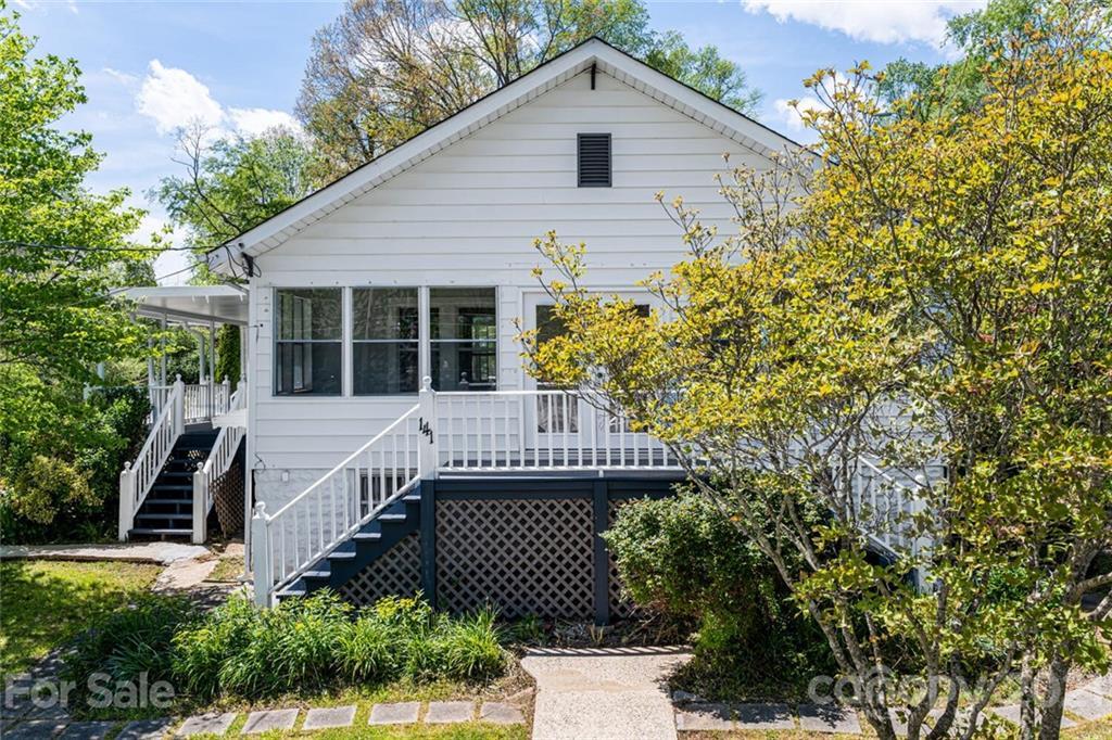 141 Swannanoa Ave., Asheville, NC 28806