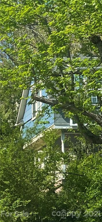 33 Adams St., Asheville, NC 28801