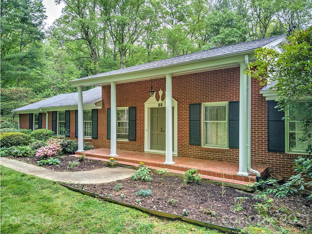 55 Woodbury Rd., Asheville, NC 28804
