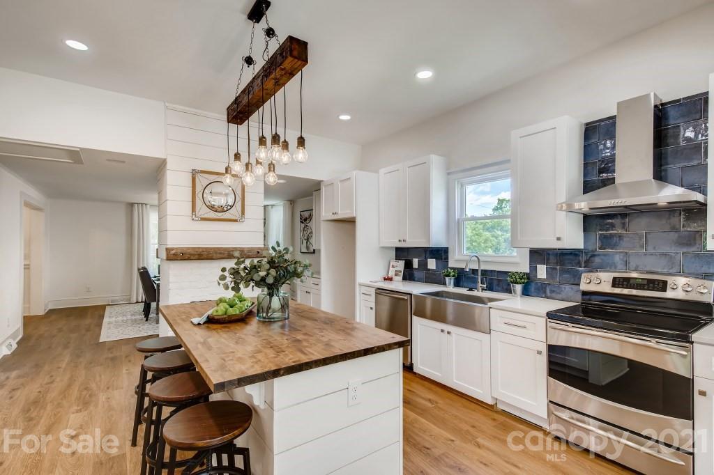 76 Woodsdale Pl., Concord, NC 28025