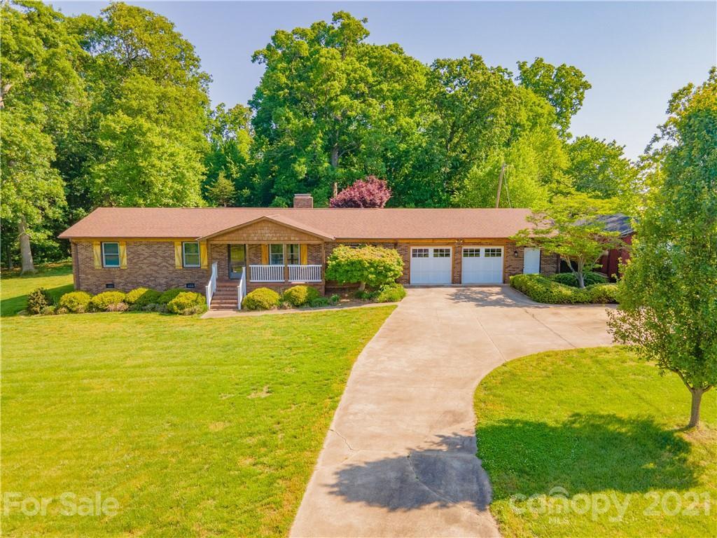 645 Houston Rd., Troutman, NC 28166