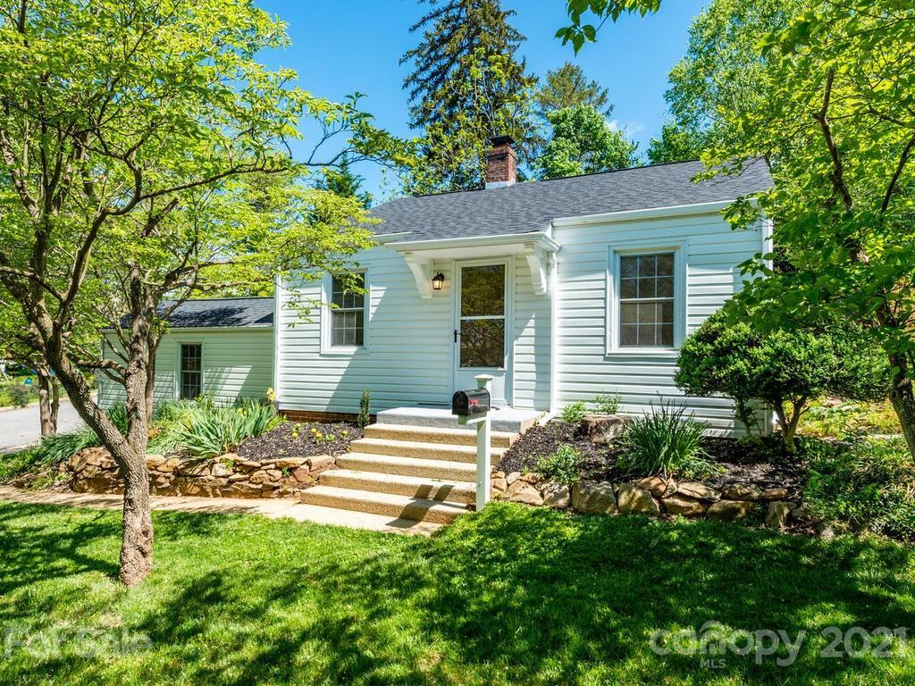 5 S Woodward Ave., Asheville, NC 28804