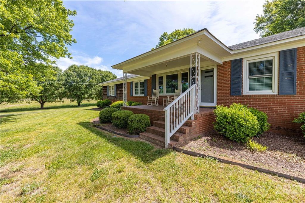 617 Gw Broome Rd., Monroe, NC 28112