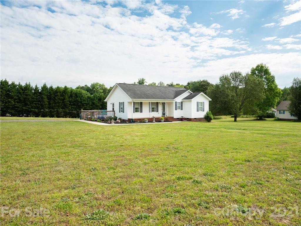 4004 Parkmont Rd., Concord, NC 28025