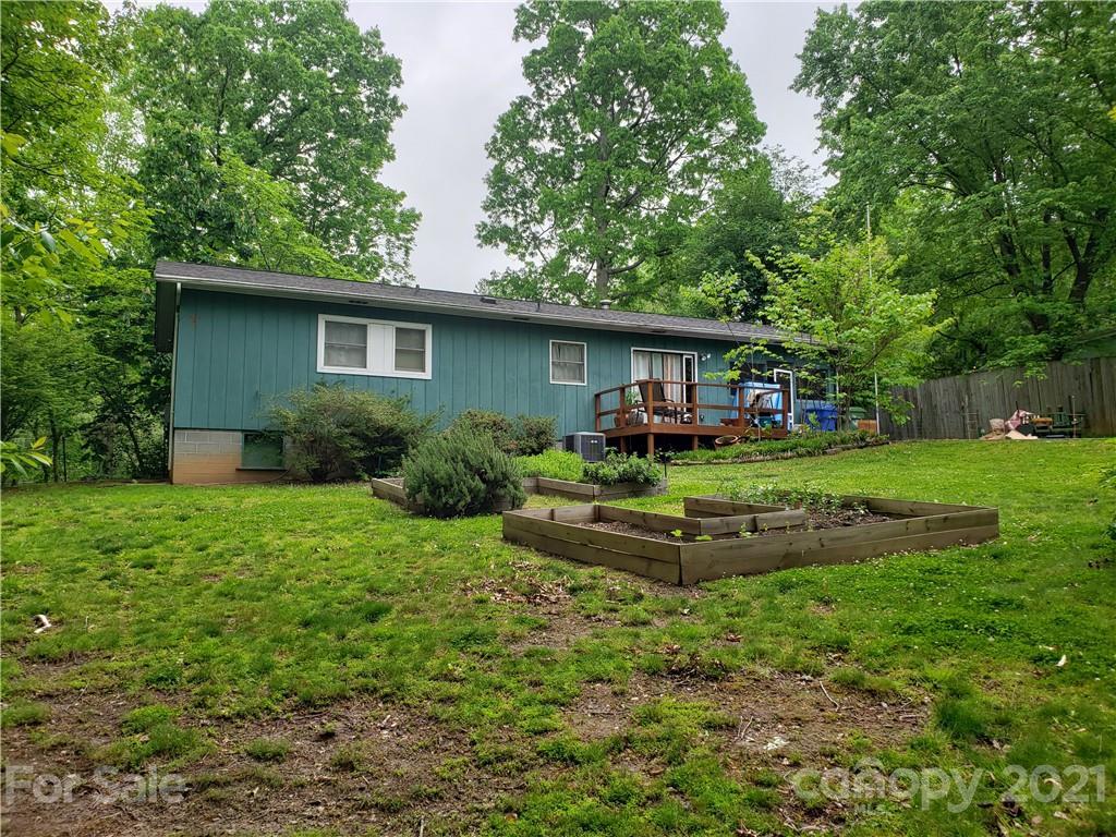 37 Wood Ave., Asheville, NC 28803