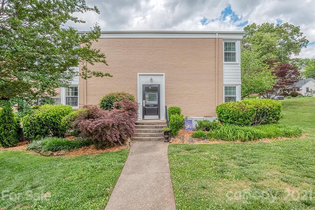 200 Wakefield Dr. #B, Charlotte, NC 28209