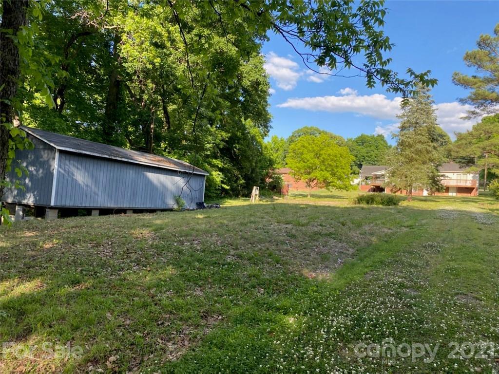 725 Baker St., Kannapolis, NC 28081