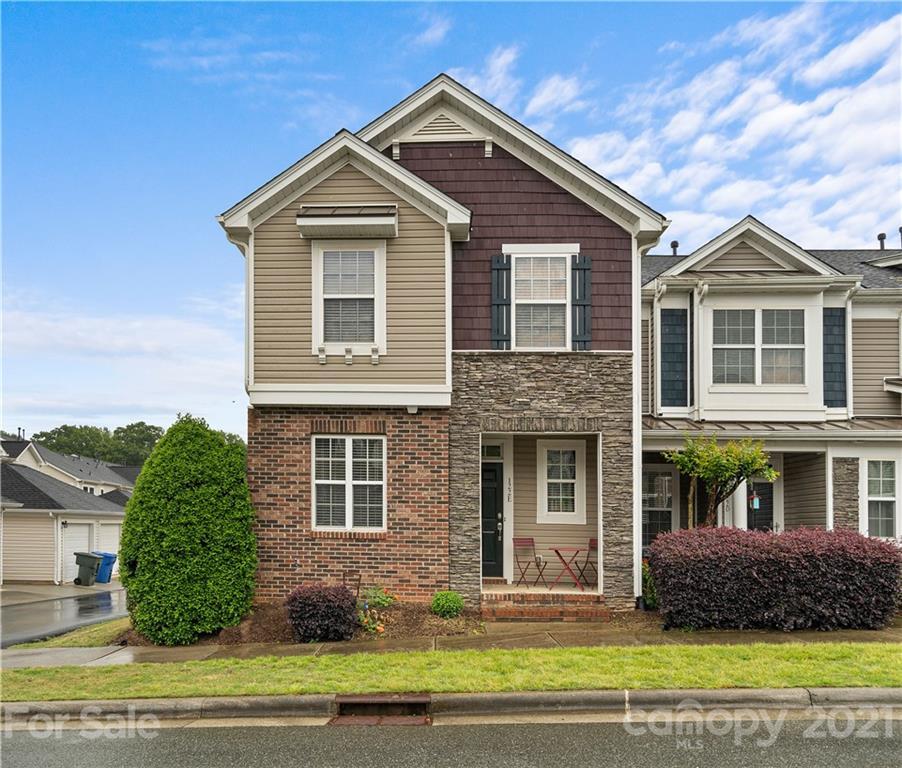 122 Walnut Cove Dr., Mooresville, NC 28117
