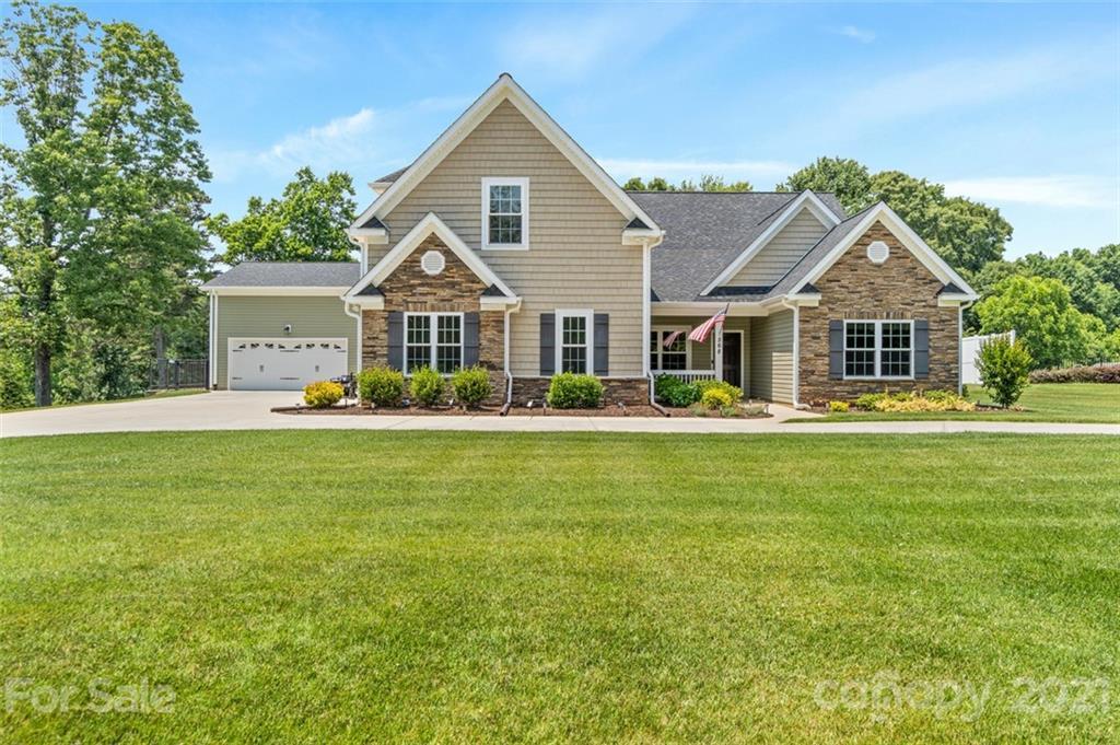 568 Wiggins Rd., Mooresville, NC 28115