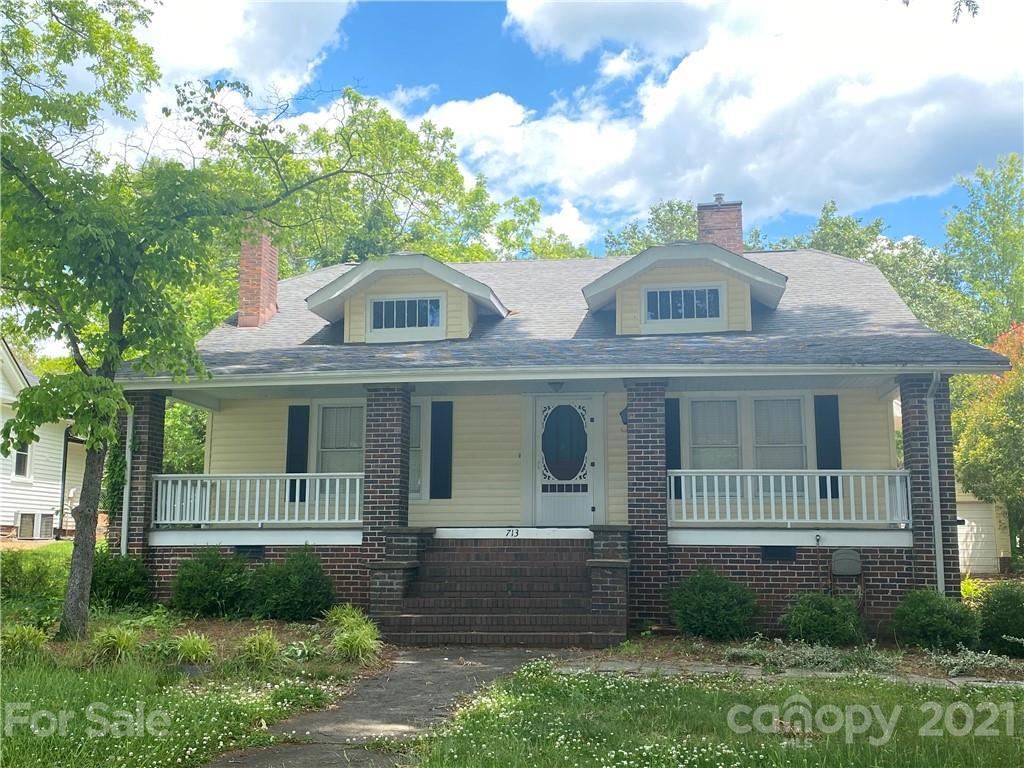 713 Poplar St., Lincolnton, NC 28092