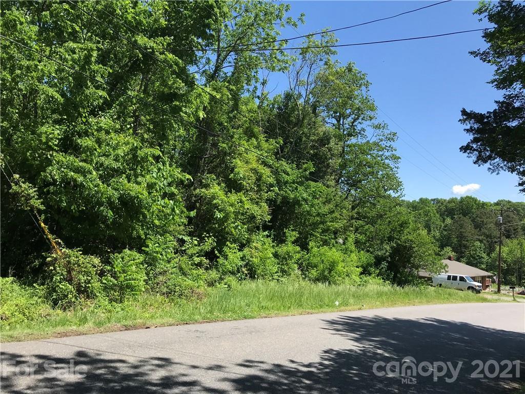 2748 Court Dr., Gastonia, NC 28054