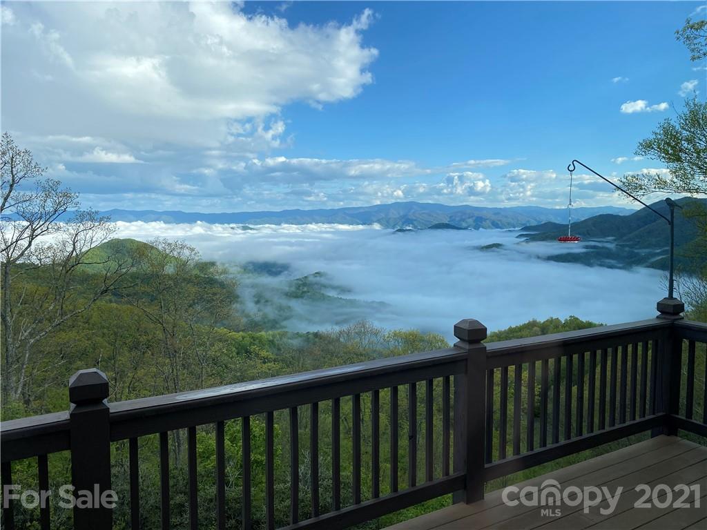 108 Butterfly Path, Bryson City, NC 28713