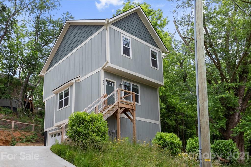 25 Woodfin Ave., Asheville, NC 28804