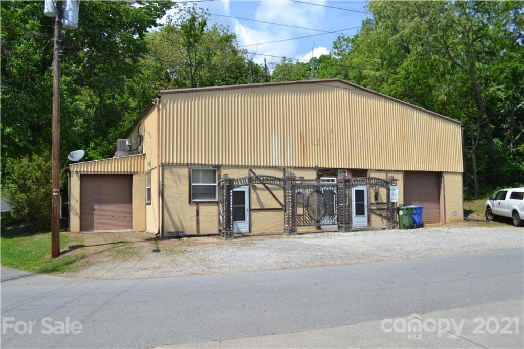 39 Brookside Cir., Asheville, NC 28715