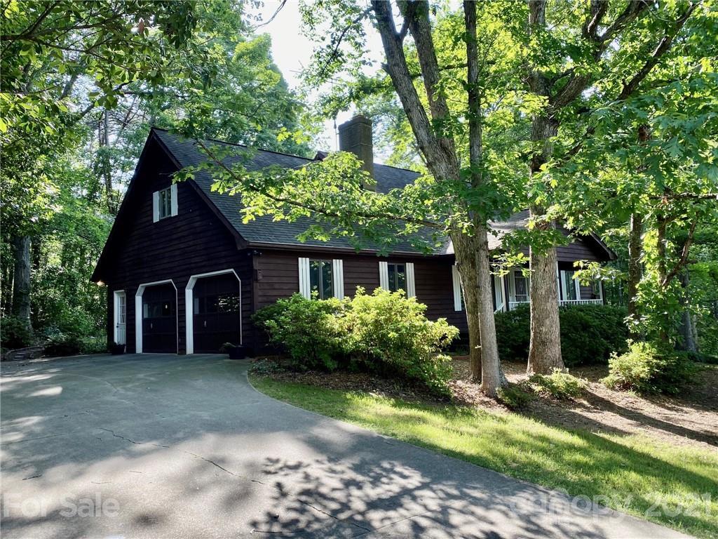 5643 Wesley St., Hickory, NC 28601