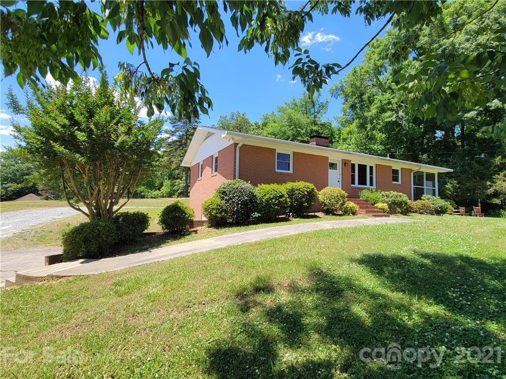 4206 Flowes Store Rd., Concord, NC 28025