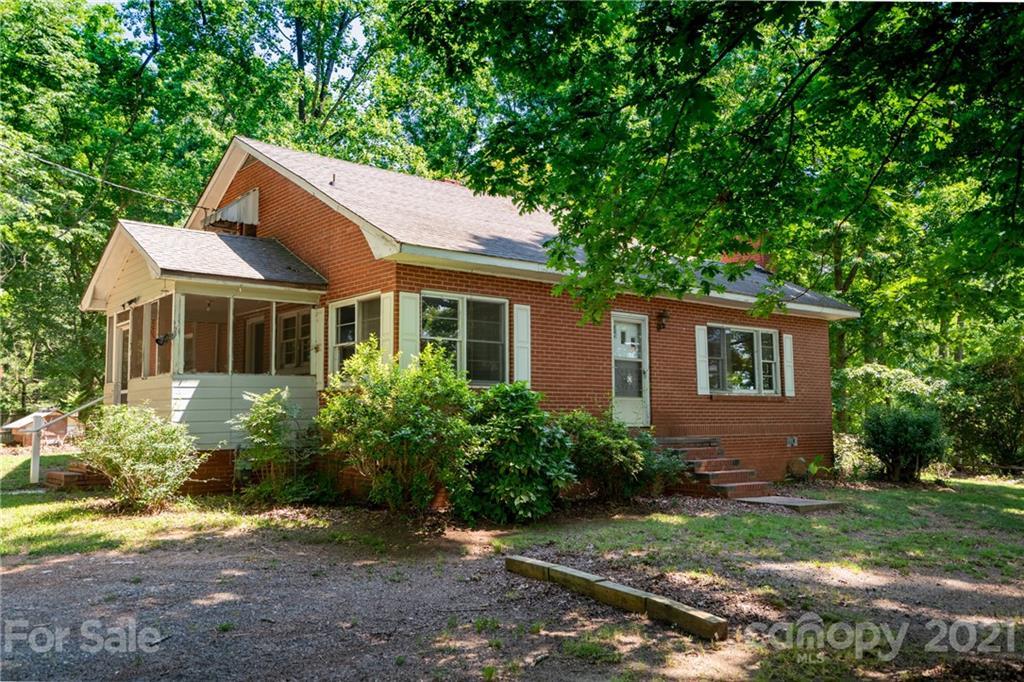 169 Rocky River Rd., Mooresville, NC 28115