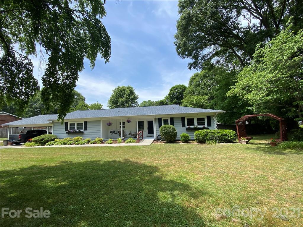 1738 Linwood Rd., Gastonia, NC 28052