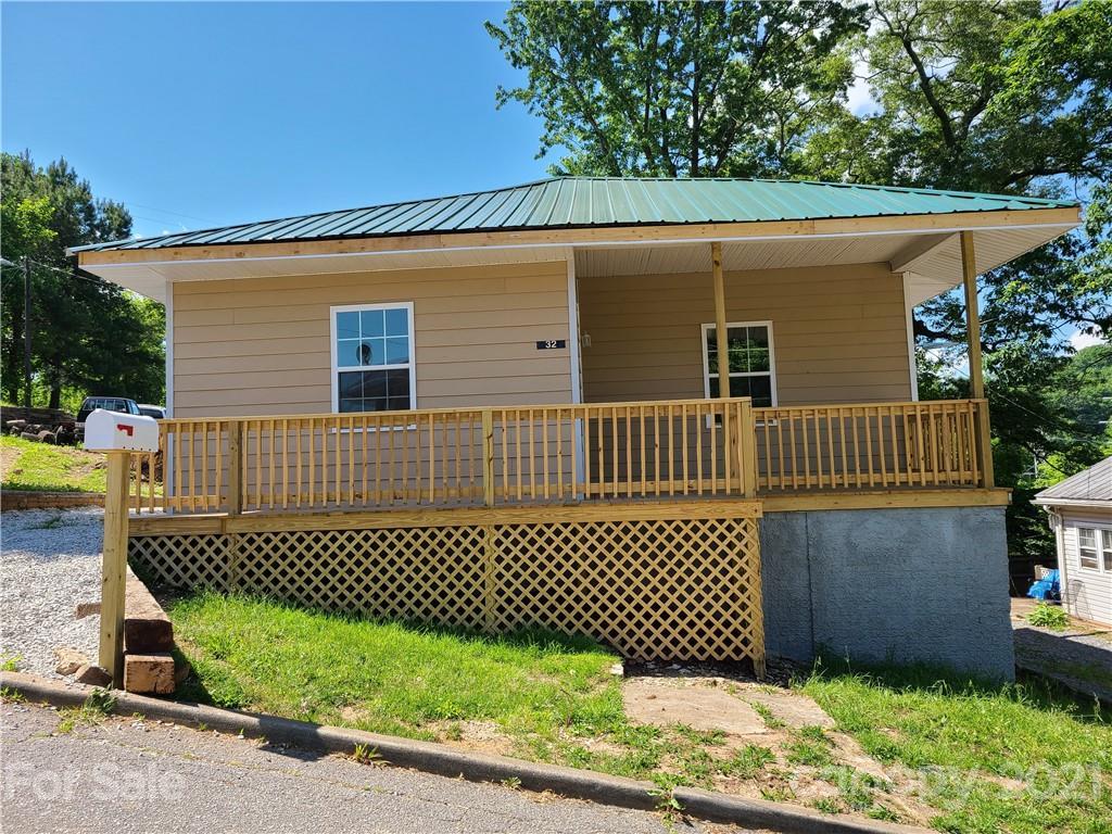 32 Ridge St., Marion, NC 28752