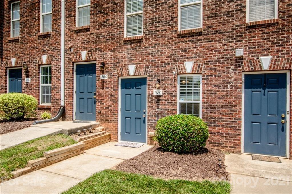 113 Steam Engine Dr. #107, Mooresville, NC 28115