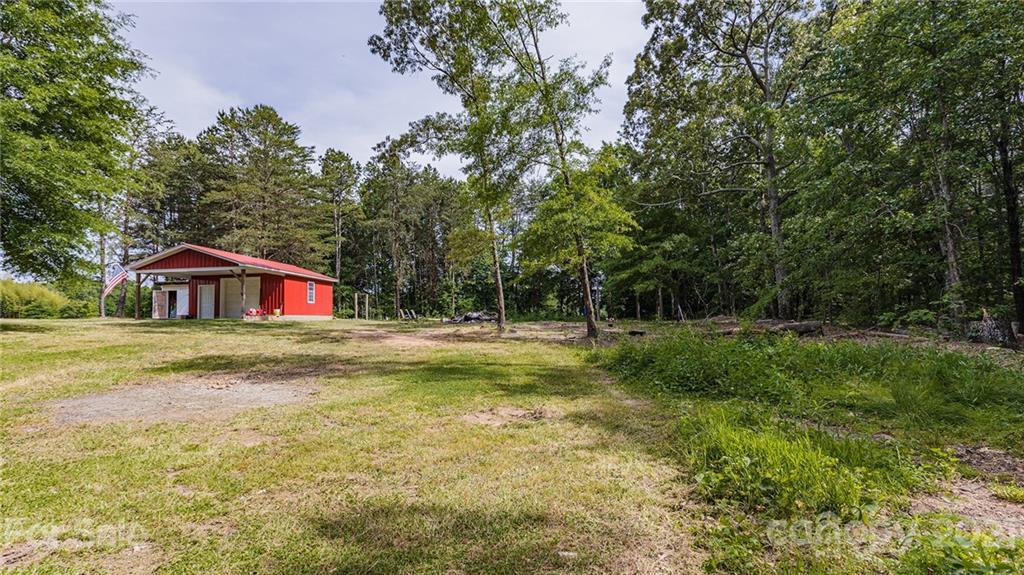 110 Edwards Rd., Mooresville, NC 28115