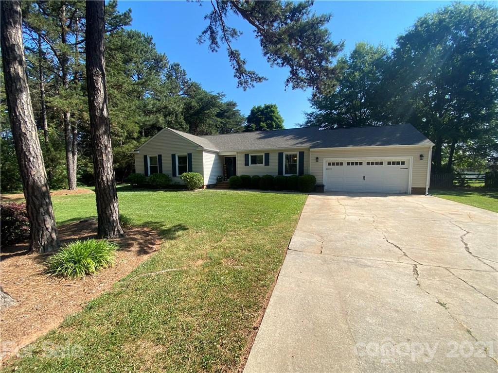 175 Waterlynn Rd., Mooresville, NC 28117