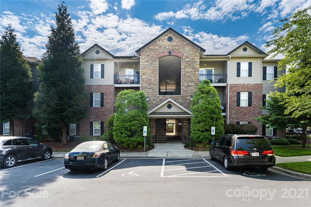 116 Appeldoorn Cir., Asheville, NC 28803