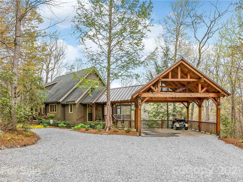 175 Deep Ford Falls Rd., Lake Toxaway, NC 28747