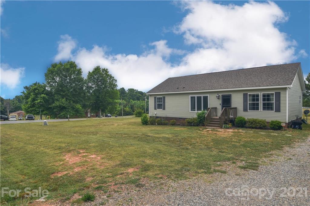 502 Pilch Rd. #5/6, Troutman, NC 28166