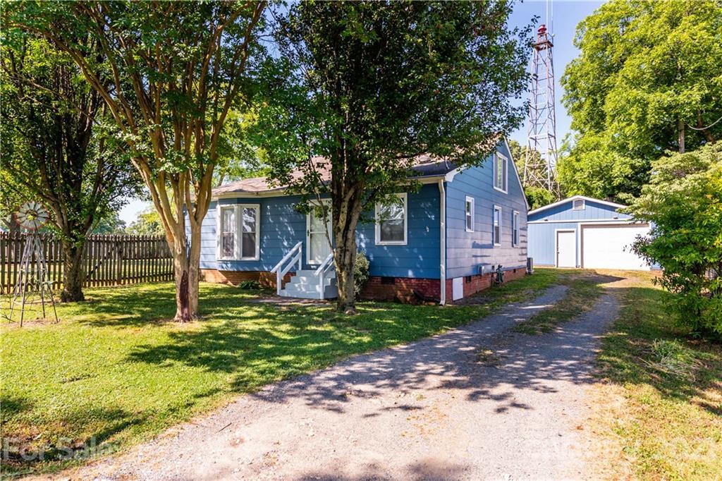 2100 Border Pl., Concord, NC 28027