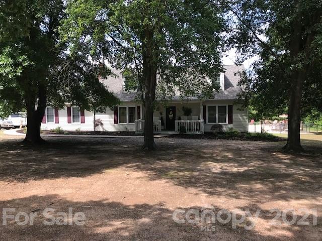 209 Clearwater Lake Rd., Mooresboro, NC 28114