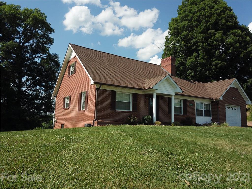 336 Whitaker Chapel Rd., Pilot Mountain, NC 27041
