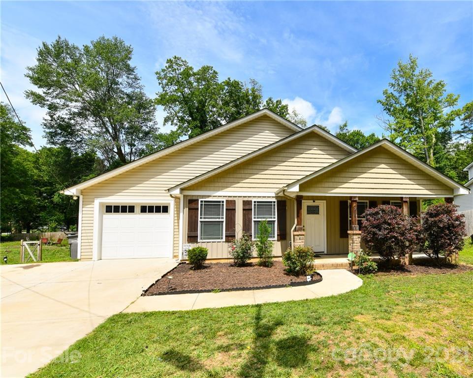 918 Oakwood Ave., Kannapolis, NC 28081