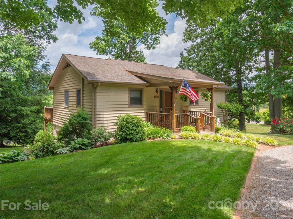 311 Walnut Ford Rd., Waynesville, NC 28785