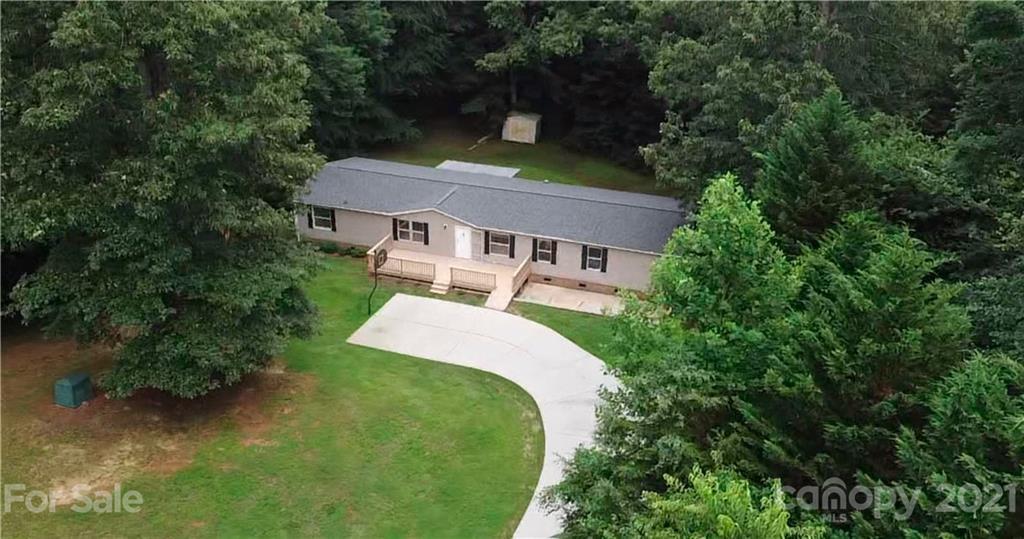 125 Kem Ln., Mount Holly, NC 28120