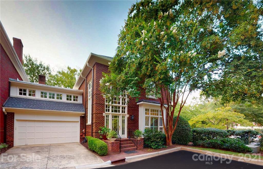 2033 Nolen Park Ln., Charlotte, NC 28209