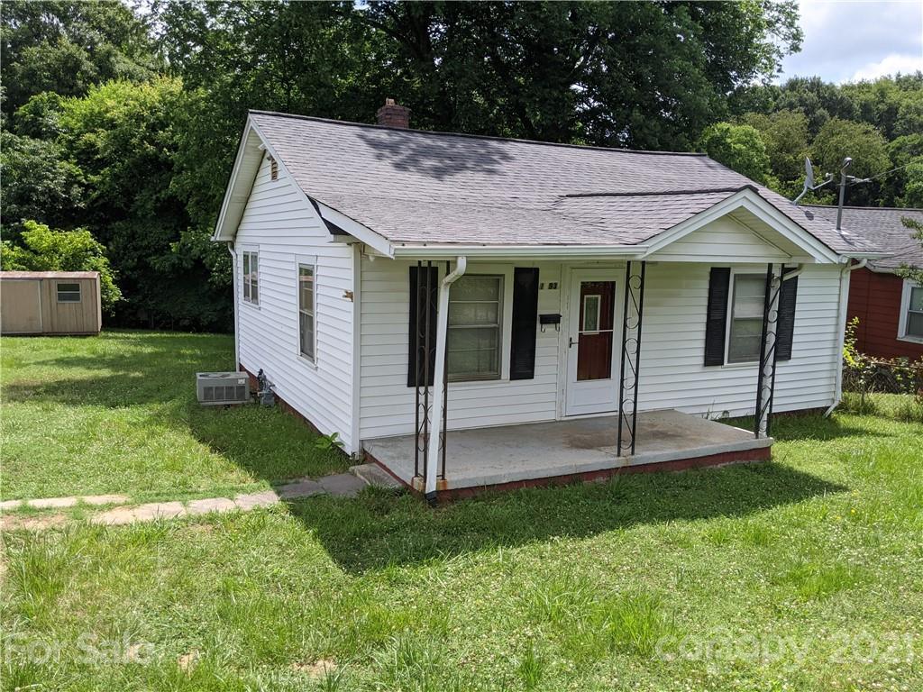 1893 Hilltop Cir., Gastonia, NC 28054